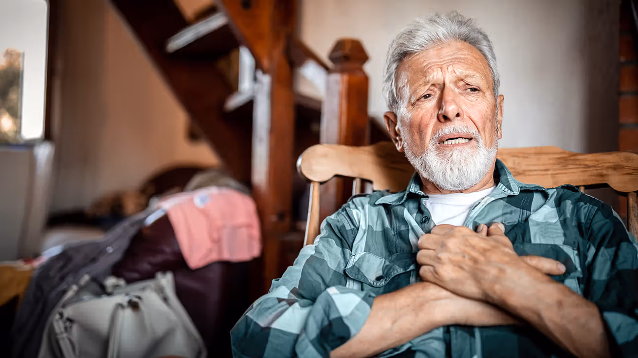 Poate Tensiunea Arterială Ridicată să Cauzeze Dificultăți de Respirație